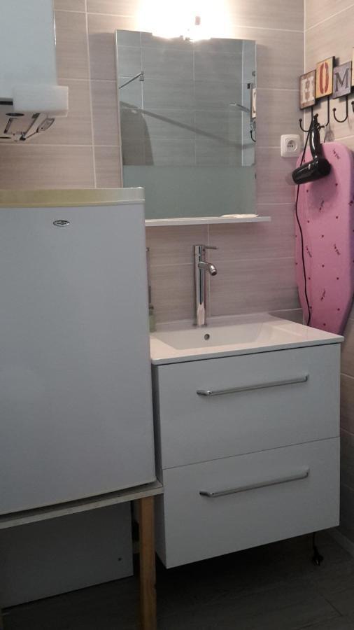 Chambre 1 Personne Et Studio 1 Personne Avec Entree Libre Et Salle De Bain Privee Коломье Экстерьер фото